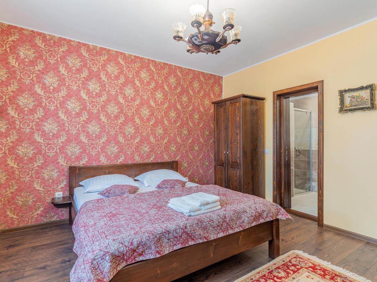 Hotel Casa Saraste Rîşnov Exterior foto